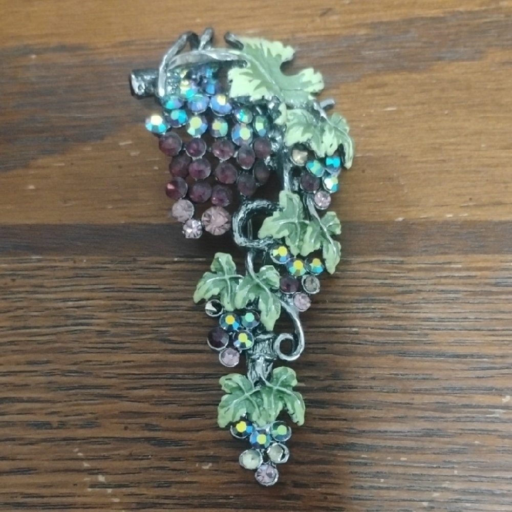 Elegant Grape Cluster Brooch with Green and Purple Accents